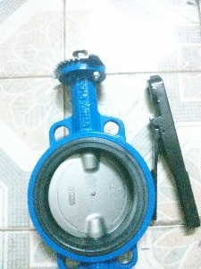 Kch nng ng?m  t th?y l?c 3 t?n LAUNCH TLT 630A
